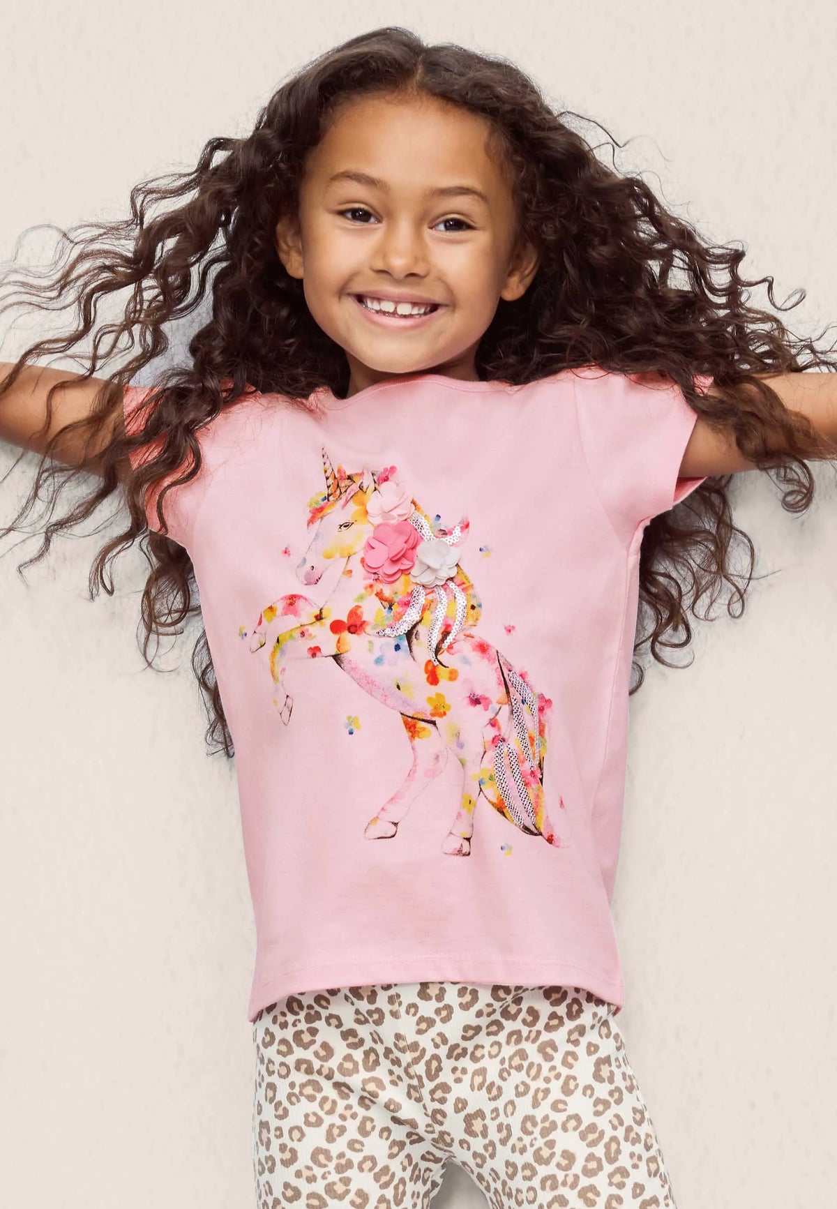 Younger Girls Pink Applique Sequin Unicorn T-Shirt