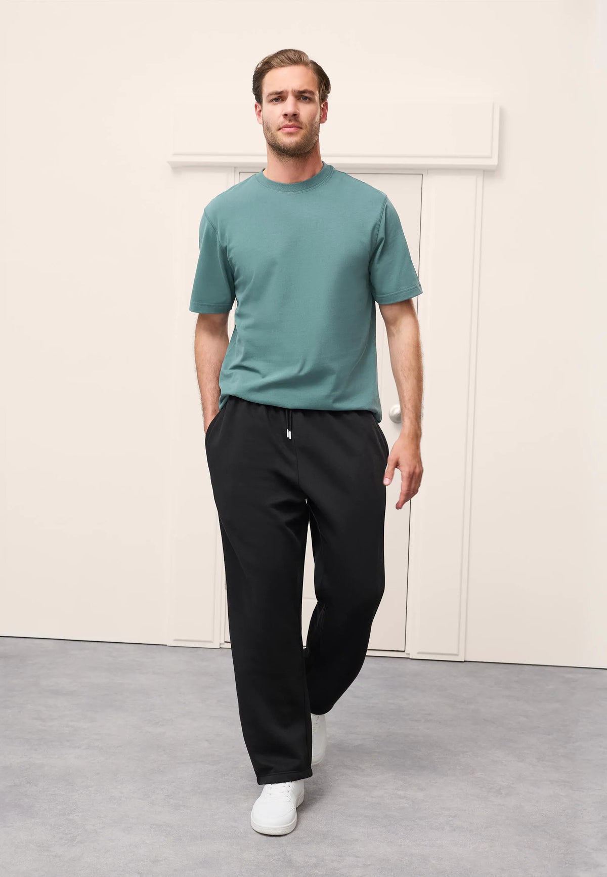 Mens Black Relaxed Fit Joggers