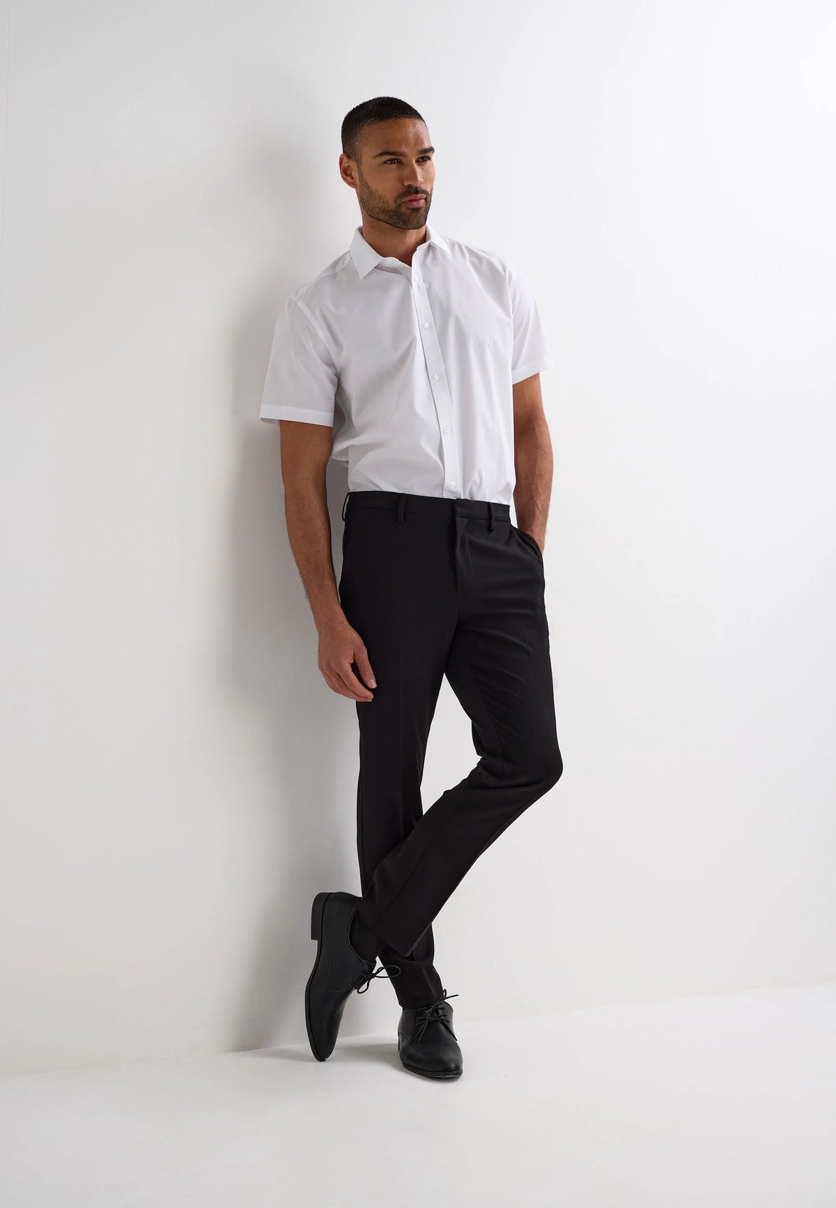 Mens Black Slim Leg Fit Trousers