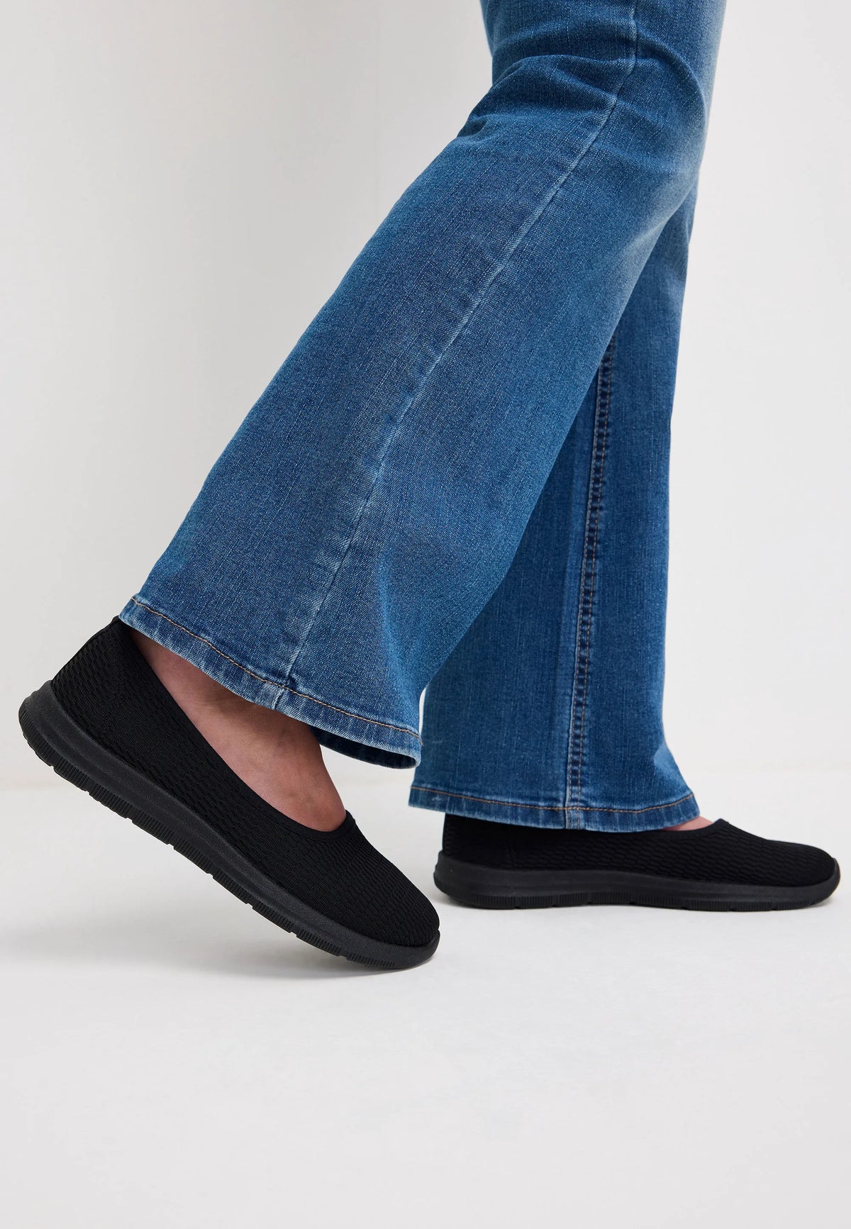 Womens Black Textured Slip On Ballet Flat Trainers